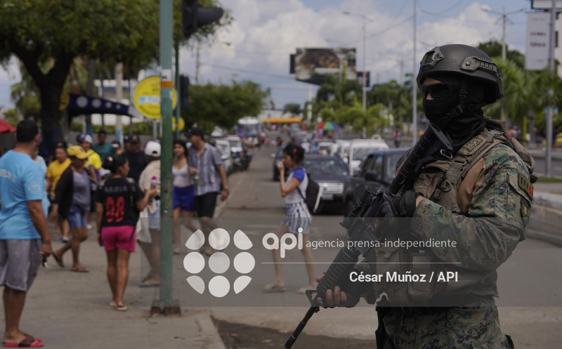 MANTA-SEGURIDAD PLAYAS