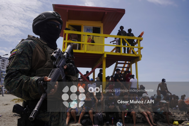 MANTA-SEGURIDAD PLAYAS