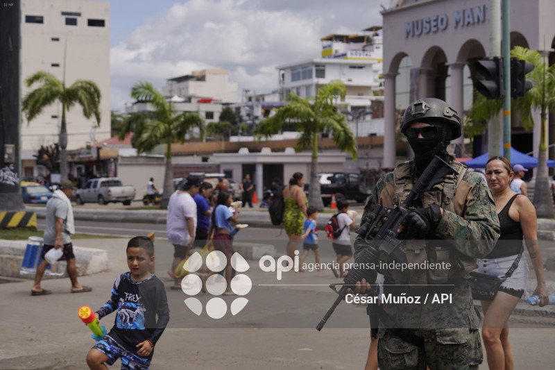 MANTA-SEGURIDAD PLAYAS