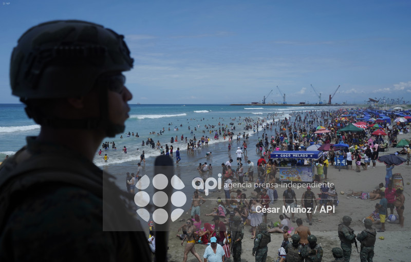 MANTA-SEGURIDAD PLAYAS