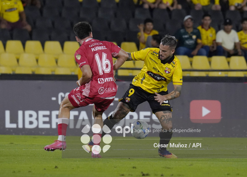 FBL-LIBERTADORES-BARCELONA-ARGENTINOS
