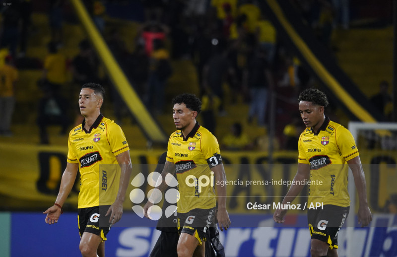 FBL-LIBERTADORES-BARCELONA-ARGENTINOS