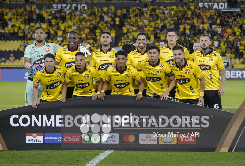 FBL-LIBERTADORES-BARCELONA-ARGENTINOS