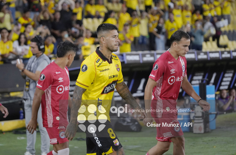 FBL-LIBERTADORES-BARCELONA-ARGENTINOS