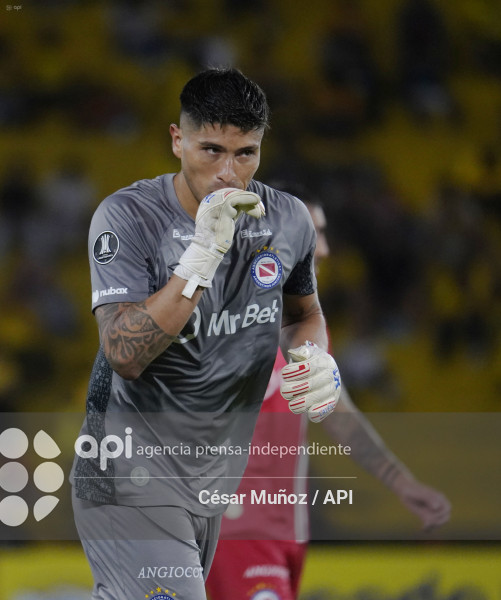 FBL-LIBERTADORES-BARCELONA-ARGENTINOS