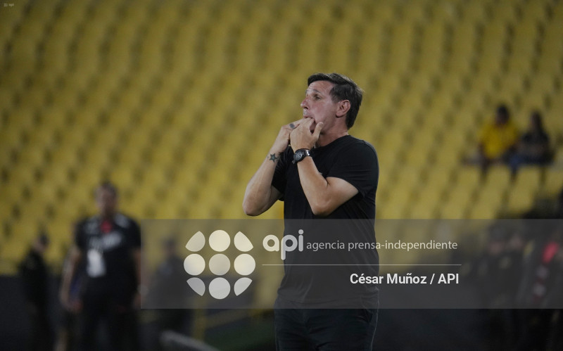 FBL-LIBERTADORES-BARCELONA-ARGENTINOS