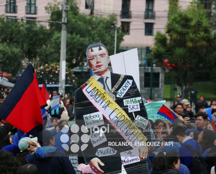 MARCHA CONTRA LEY REFORMATORIA COOTAD