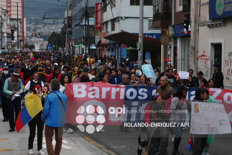 MARCHA CONTRA LEY REFORMATORIA COOTAD