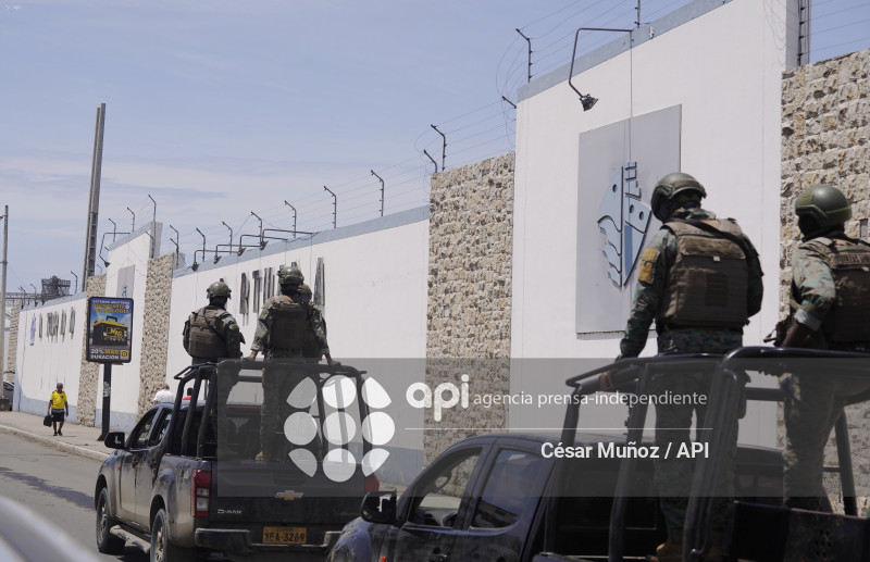 SEGURIDAD-PUERTO MANTA