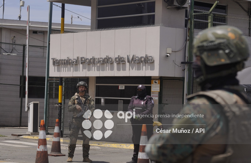 SEGURIDAD-PUERTO MANTA