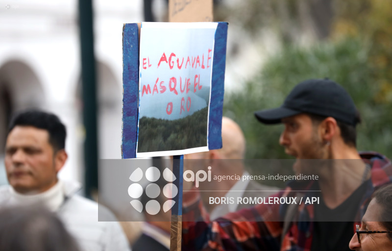 CUENCA-PLANTON POR ARCHIVO LEY DE MINERIA