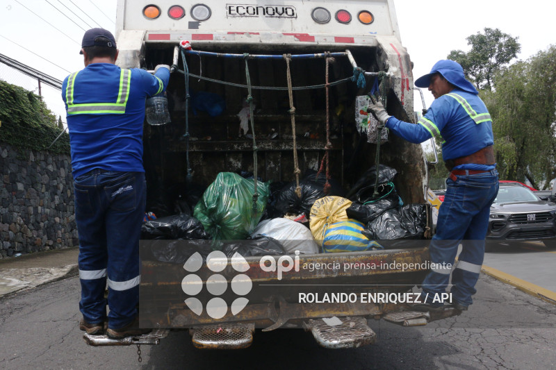 BASURA Y RECOLECCION QUITO