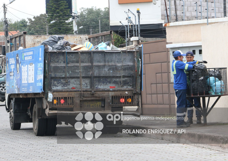 BASURA Y RECOLECCION QUITO