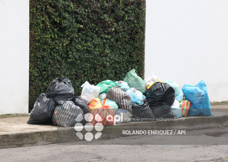 BASURA Y RECOLECCION QUITO