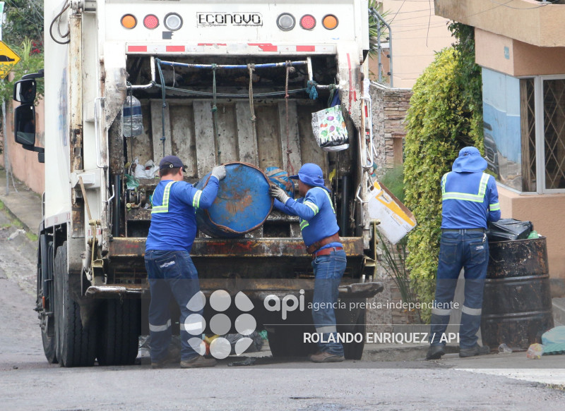 BASURA Y RECOLECCION QUITO