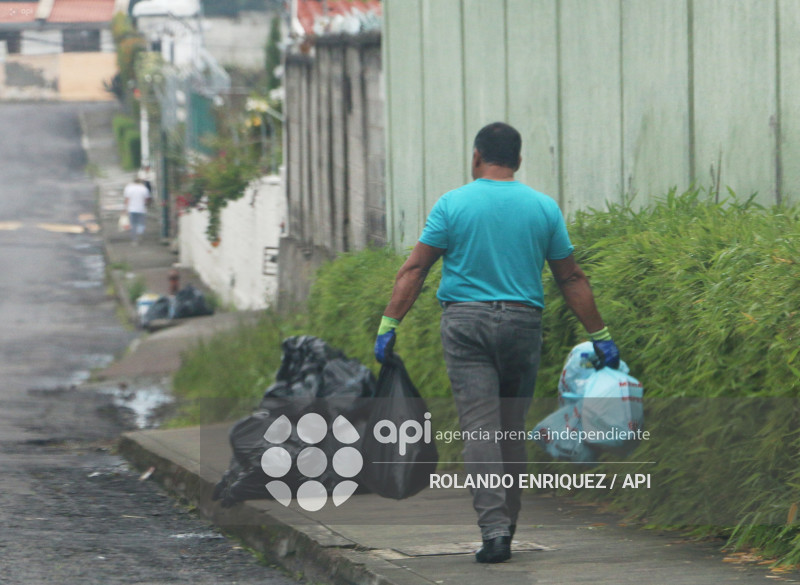 BASURA Y RECOLECCION QUITO