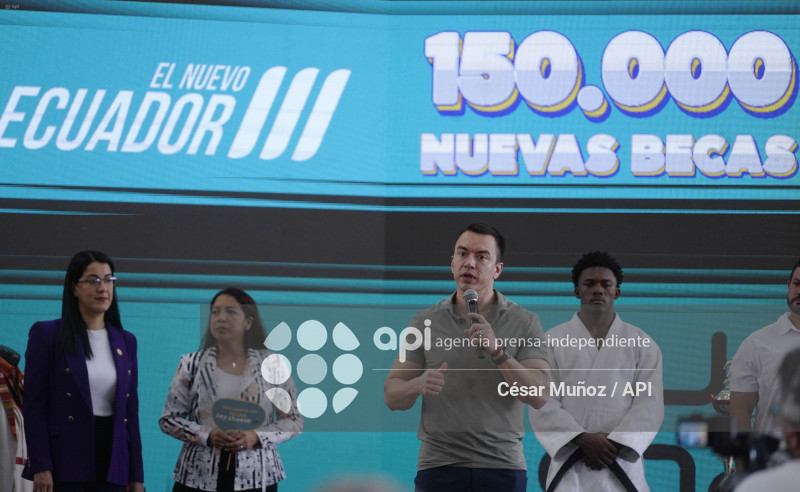 GYE-BECAS BECAUSE HE IS NICE