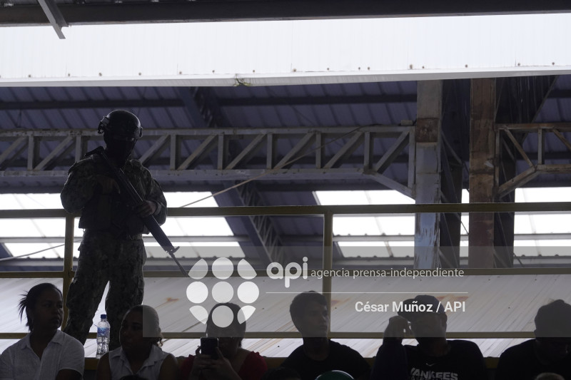 GYE-BECAS BECAUSE HE IS NICE