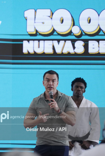 GYE-BECAS BECAUSE HE IS NICE