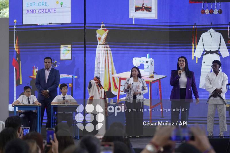 GYE-BECAS BECAUSE HE IS NICE