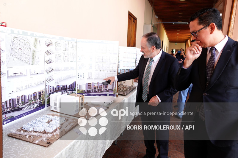 CUENCA-ENTREGA ANTEPROYECTO ACADEMICO-VIVIENDA-BAÑOS