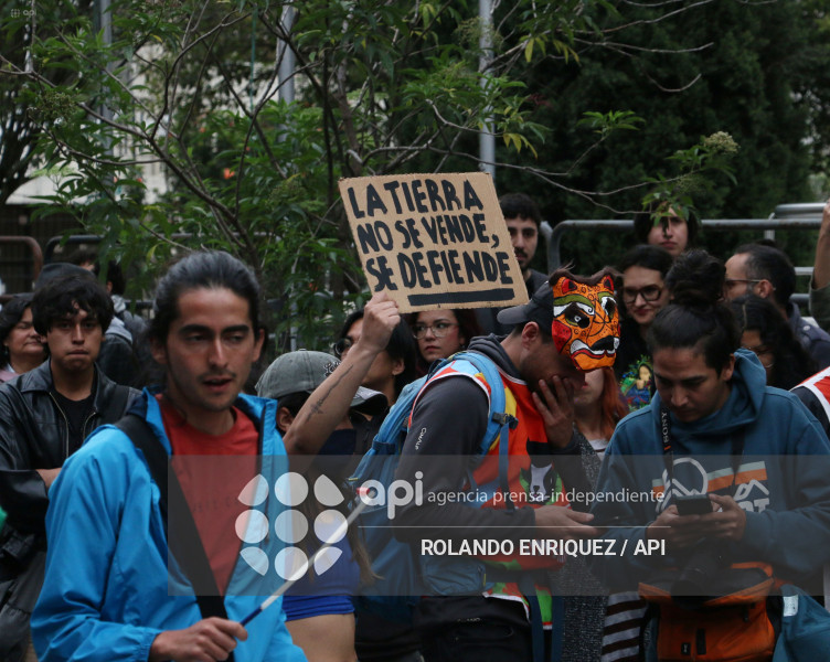 MARCHA CONTRA LEY MINERA