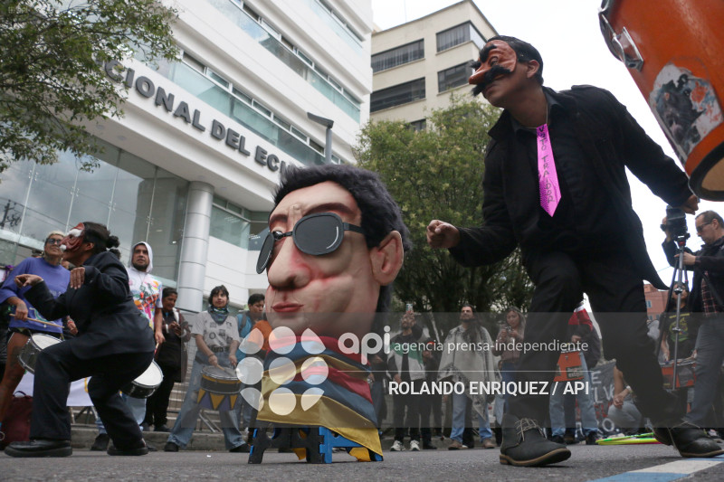 MARCHA CONTRA LEY MINERA