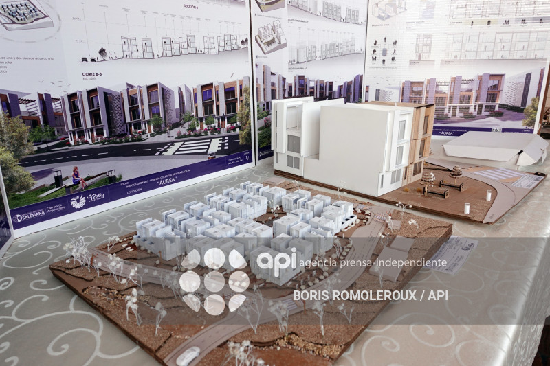 CUENCA-ENTREGA ANTEPROYECTO ACADEMICO-VIVIENDA-BAÑOS