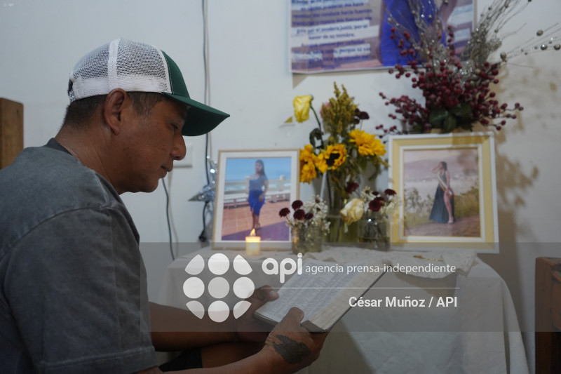 ALINA EXREINA DESAPARECIDA