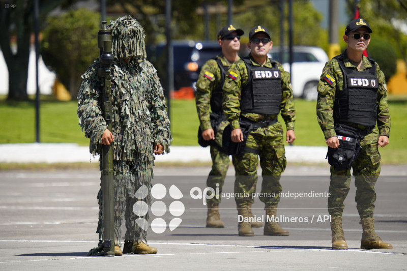 EJERCITO ECUATORIANO NOBOA GRAN CRUZ
