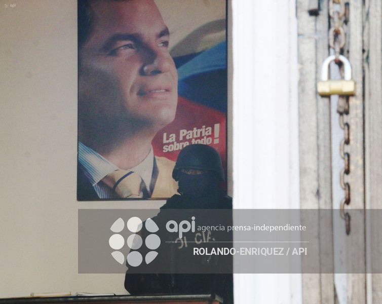 ALLANAMIENTO SEDE REVOLUCION CIUDADANA