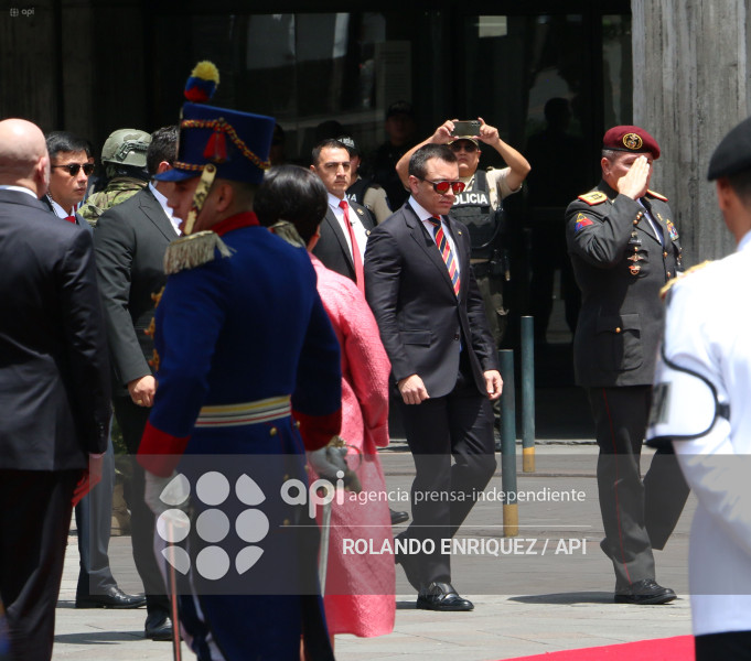 OFRENDA FLORAL PRINCIPE DE ABU DABI
