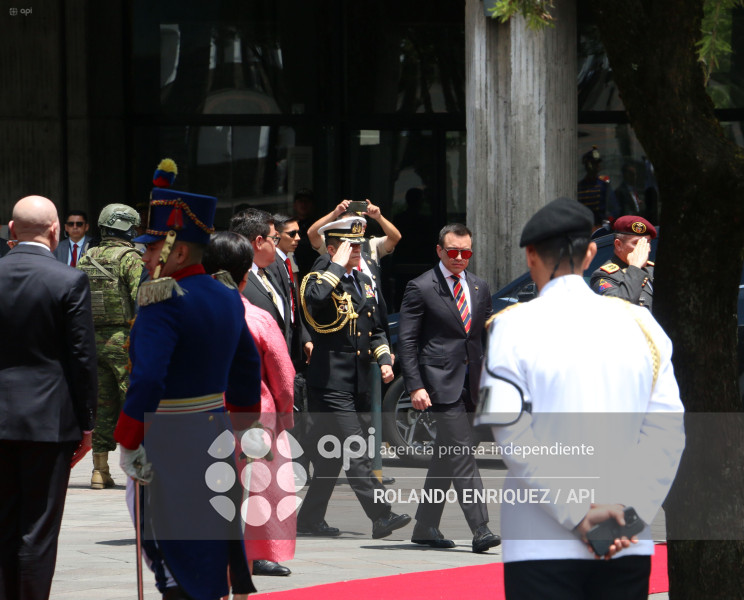 OFRENDA FLORAL PRINCIPE DE ABU DABI