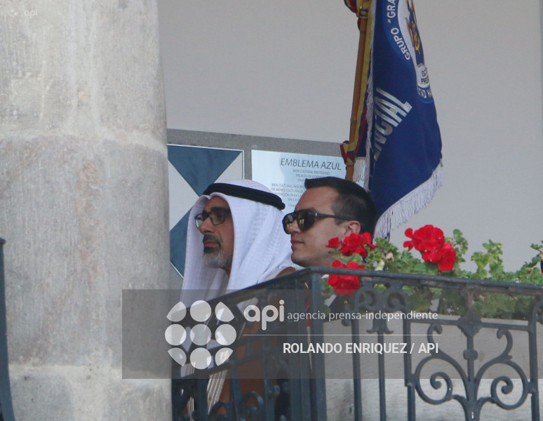OFRENDA FLORAL PRINCIPE DE ABU DABI