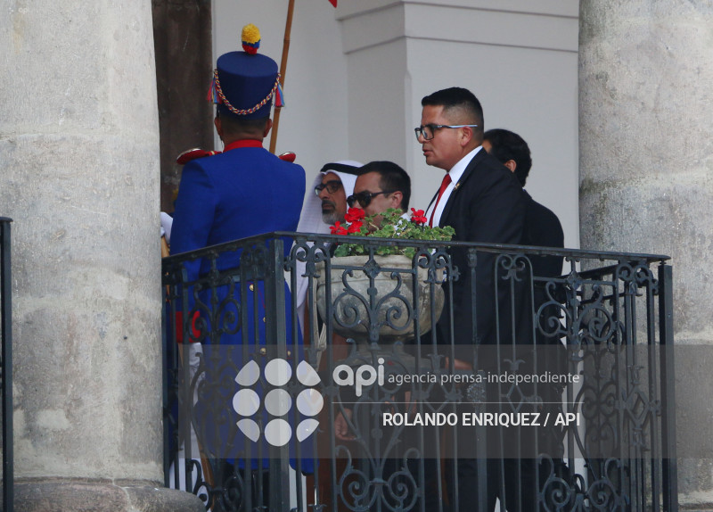 OFRENDA FLORAL PRINCIPE DE ABU DABI