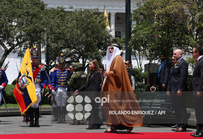 OFRENDA FLORAL PRINCIPE DE ABU DABI