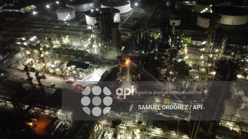 AMBIENTE INCENDIO REFINERIA DE ESMERALDAS