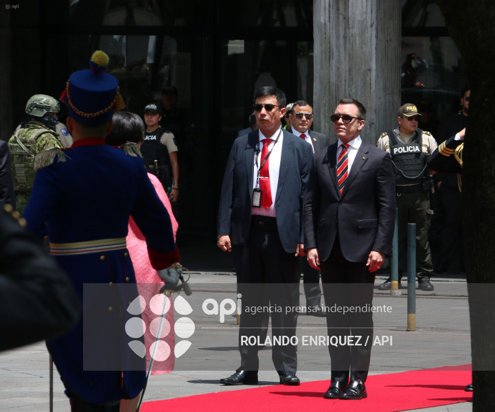 OFRENDA FLORAL PRINCIPE DE ABU DABI