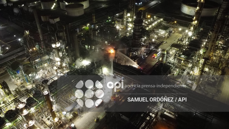 AMBIENTE INCENDIO REFINERIA DE ESMERALDAS