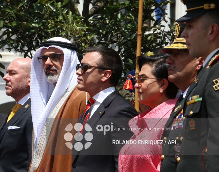 OFRENDA FLORAL PRINCIPE DE ABU DABI