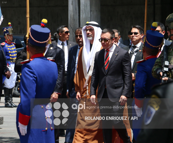 OFRENDA FLORAL PRINCIPE DE ABU DABI