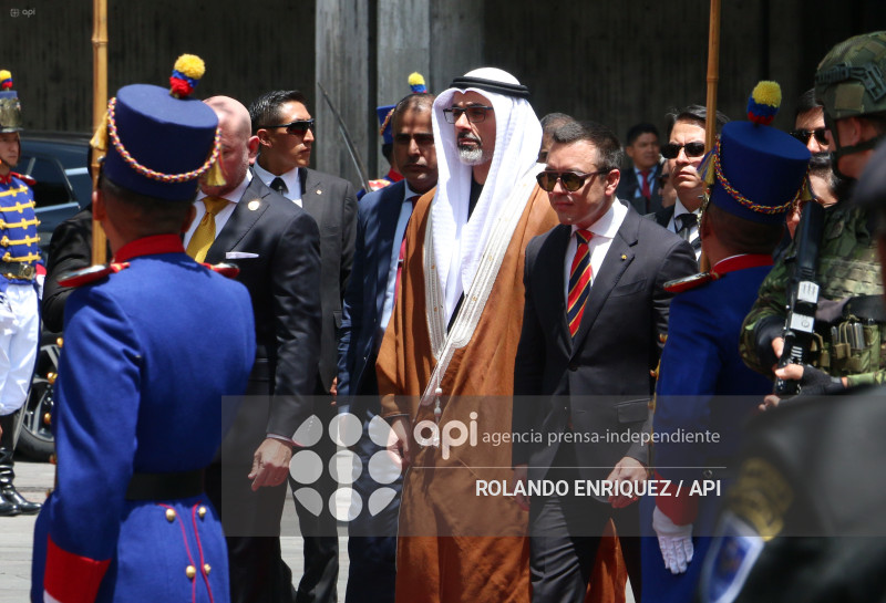 OFRENDA FLORAL PRINCIPE DE ABU DABI