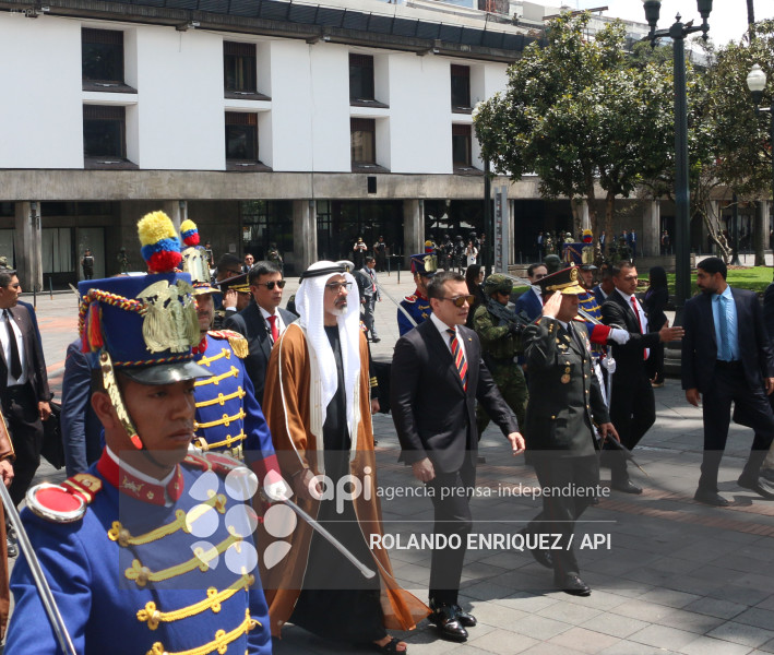 OFRENDA FLORAL PRINCIPE DE ABU DABI