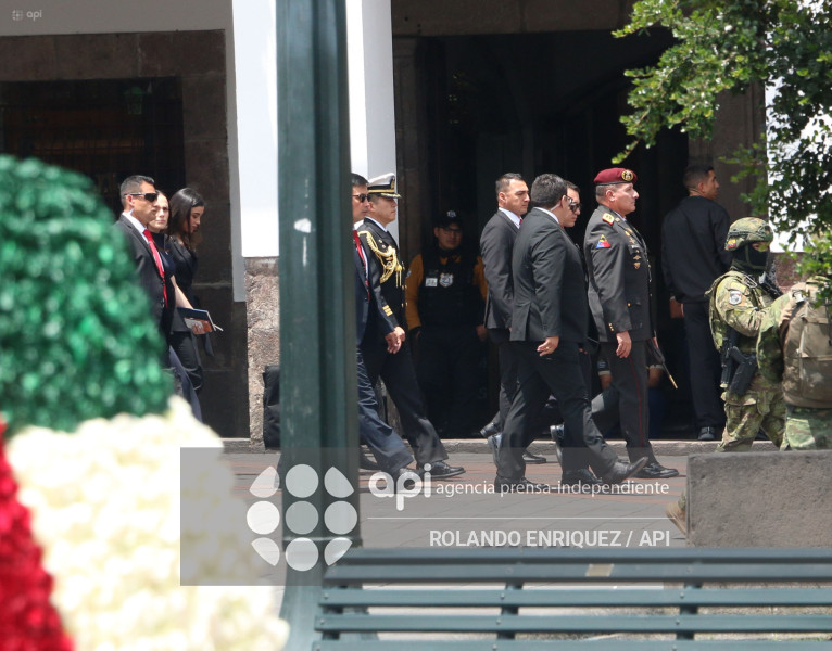 OFRENDA FLORAL PRINCIPE DE ABU DABI