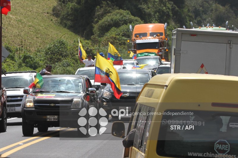 TRANSPORTISTAS RECHZAN ARANCELES EN CARCHI