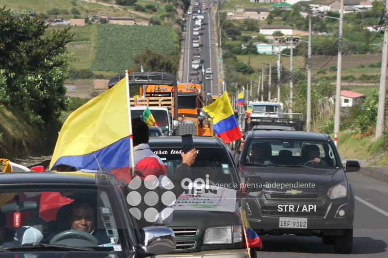 TRANSPORTISTAS RECHZAN ARANCELES EN CARCHI