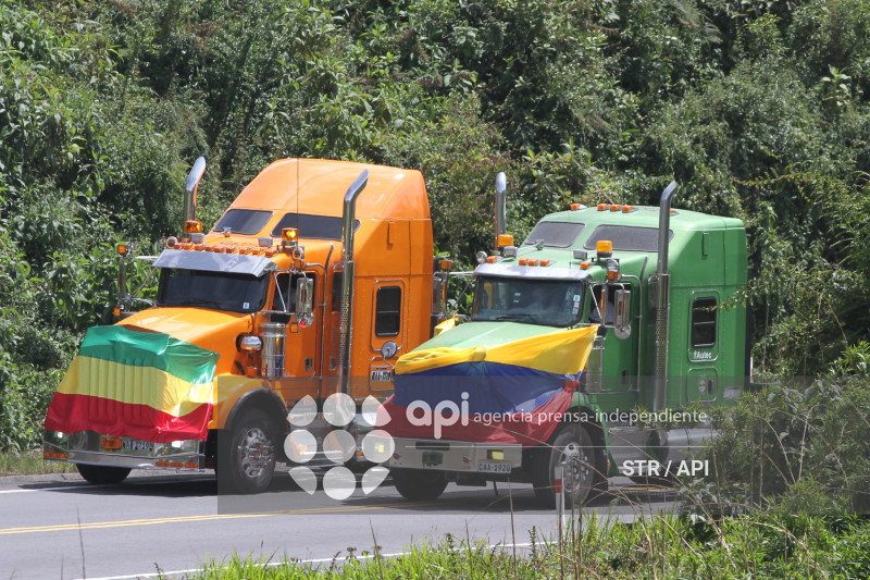 TRANSPORTISTAS RECHZAN ARANCELES EN CARCHI