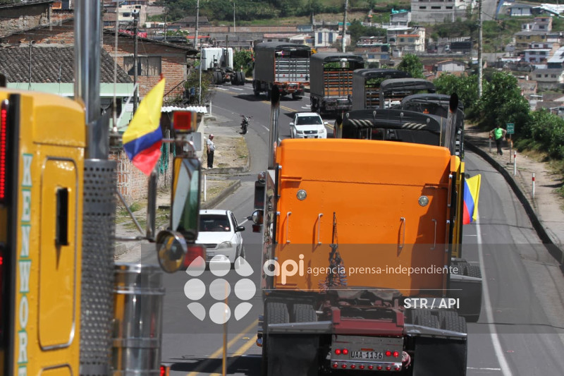 TRANSPORTISTAS RECHZAN ARANCELES EN CARCHI