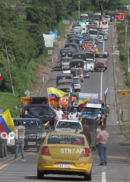 TRANSPORTISTAS RECHZAN ARANCELES EN CARCHI
