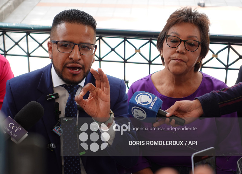 CXUENCA-CASO ROSA TORRES-CONTRA ALCALDE CUENCA